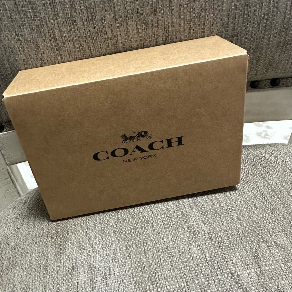 3 coach wallet boxes🥳🥳❌❌ - Picture 1 of 4